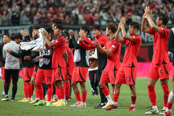 축구 대표팀, 손흥민 헤딩 골로 카메룬에 1-0 승리