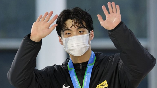 수영 황선우, 전국체전 자유형 200미터 대회 신기록 우승