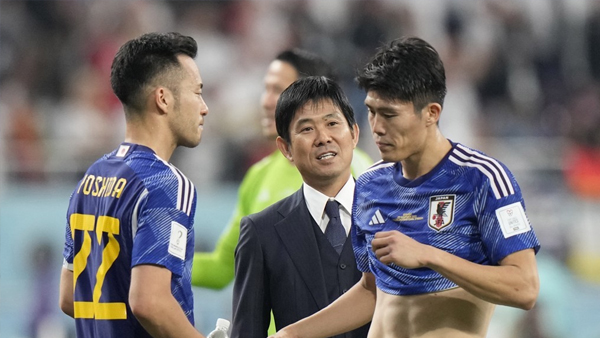 [월드컵] 일본, '독일전 승리 주역' 수비수 2명 부상 이탈