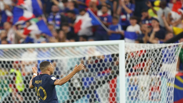 [월드컵] '음바페 멀티골' 프랑스, 덴마크에 2-1 승‥가장 먼저 16강 진출