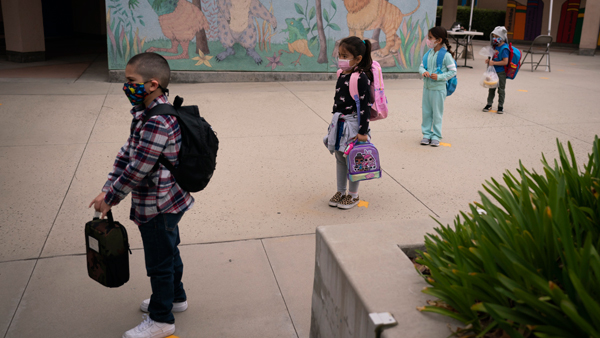 미 법원, '영유아 교사 백신 의무화' 바이든 행정부에 제동