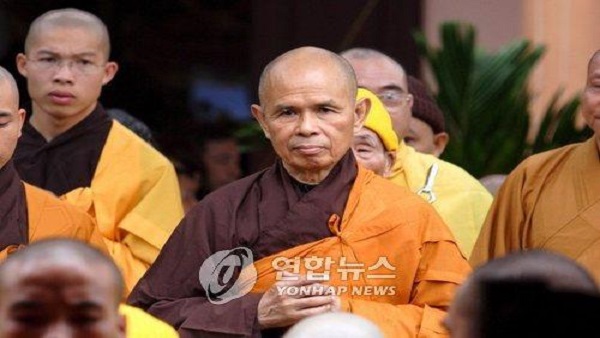 세계적 불교 지도자·평화운동가 틱낫한 스님 열반…향년 95세