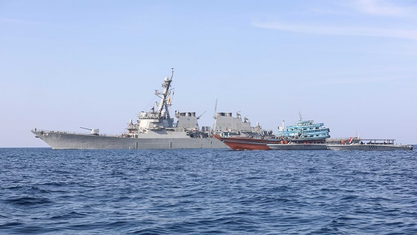 미국 해군, 이란발 선박 수색해 '폭발물 재료' 40ｔ 압수