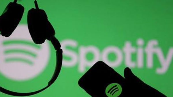 오바마 부부도 계약 해지?‥'가짜 정보 온상' 스포티파이 논란 일파만파 