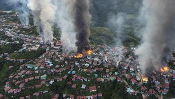 "미얀마군 주둔 마을에서 불탄 시신 27구 발견"