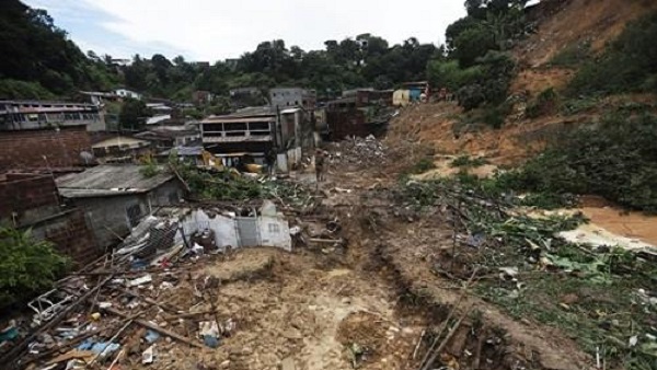 브라질 북동부 폭우·산사태 실종자 수색 종료‥128명 사망