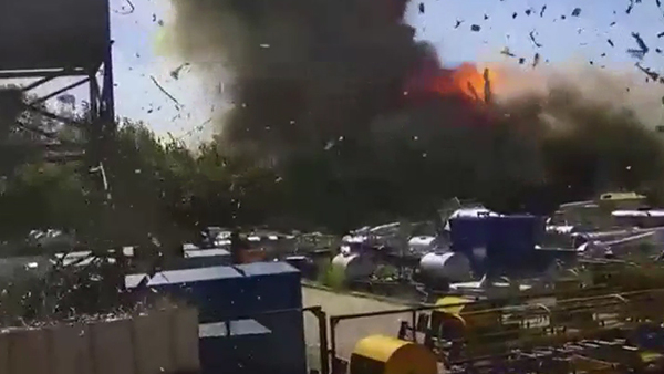 [World Now_영상] CCTV footage released at the moment of bombing of a shopping mall in Ukraine
