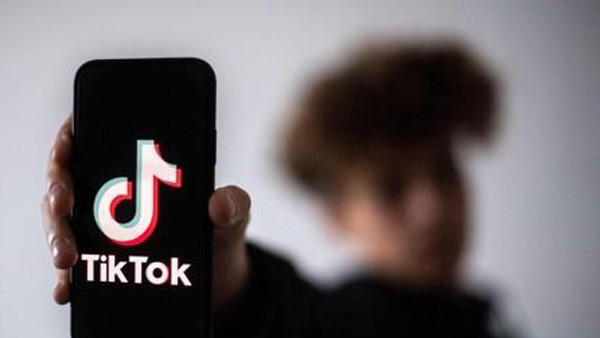 美 부모들 틱톡 고소 "아이들 죽음의 게임에 노출돼"