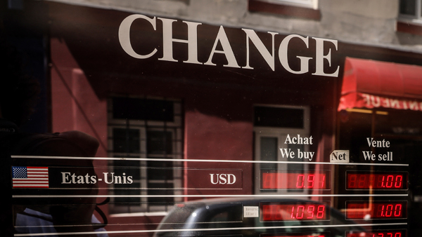 유로·달러 20년만에 '1대1 환율'