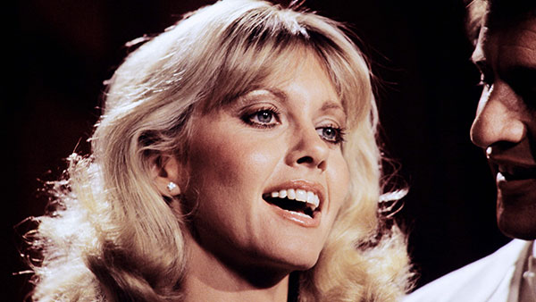 70년대 팝스타 올리비아 뉴턴 존, 암 투병 끝에 별세