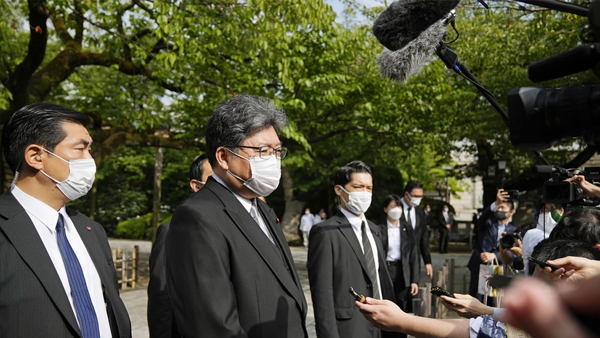 일본 기시다 총리 'A급전범 합사' 야스쿠니에 공물‥각료는 참배