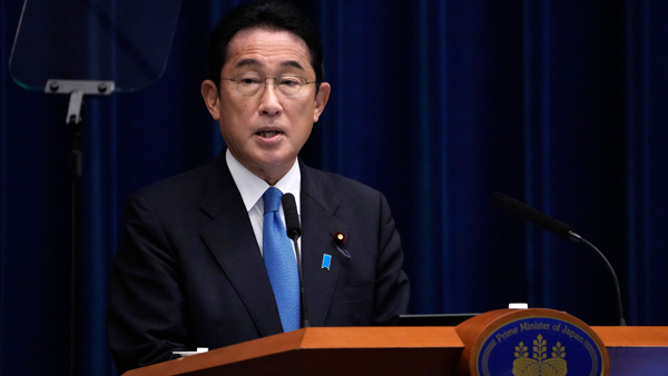 "기시다·일왕, 엘리자베스 2세 장례식 참석 검토"