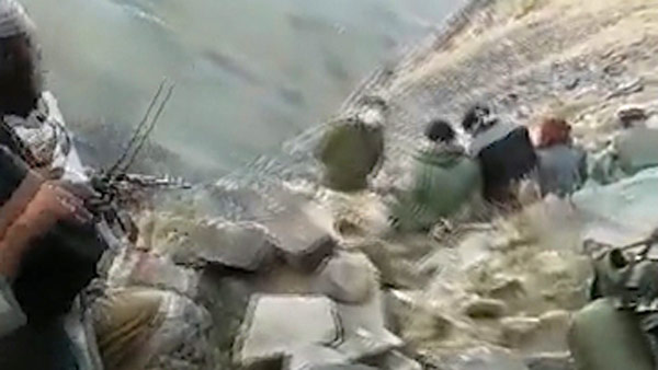 [World Now] "탕탕탕탕탕"‥자동소총으로 공개처형한 탈레반