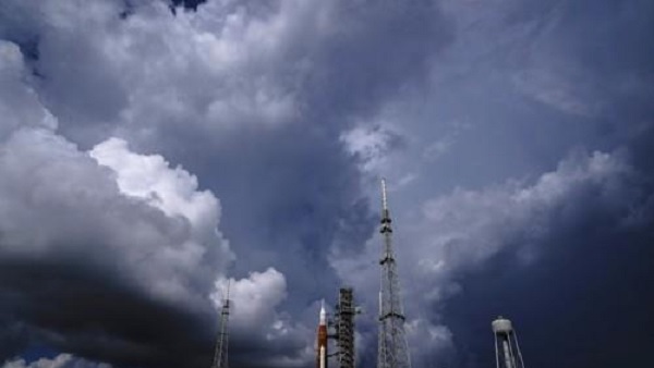 미국 아르테미스 3차 발사 시도 취소..폭풍 북상에 또 연기