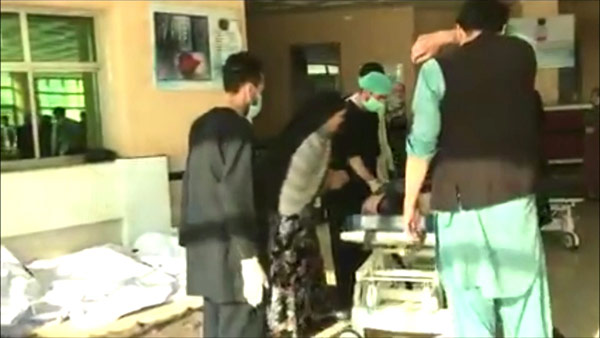 수백명 시험 준비하던 카불 교육센터서 자폭테러‥"32명 사망"