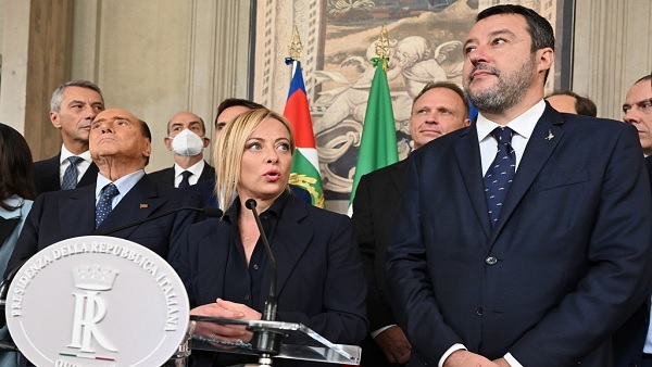 '극우' 멜로니 이탈리아 총리 지명…무솔리니 집권 100년만에