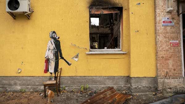 [World Now] 잔해 속에 피어난 위로‥우크라 "고마워요, 뱅크시" 