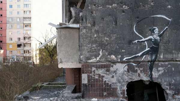 [World Now] 잔해 속에 피어난 위로‥우크라 "고마워요, 뱅크시" 