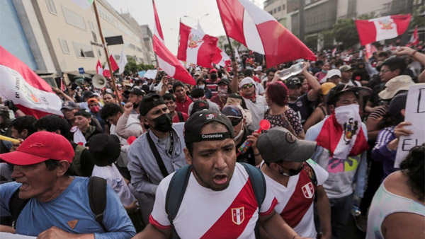 페루 '대통령 탄핵 항의' 시위 격화…1명 사망·5명 부상