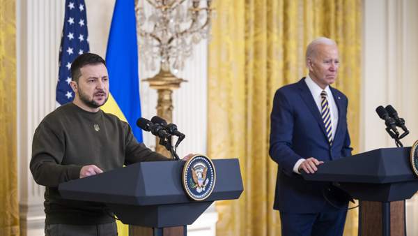 바이든 "푸틴, 전쟁 끝낼 의사없어"‥젤렌스키 "영토, 타협불가"