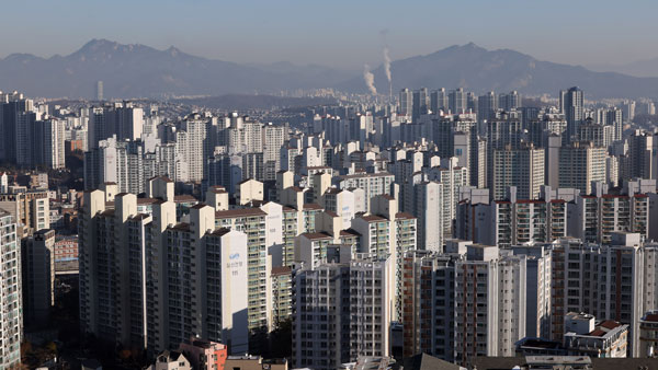 세제·대출 이어 규제지역까지‥文정부 부동산 규제 다 풀었다