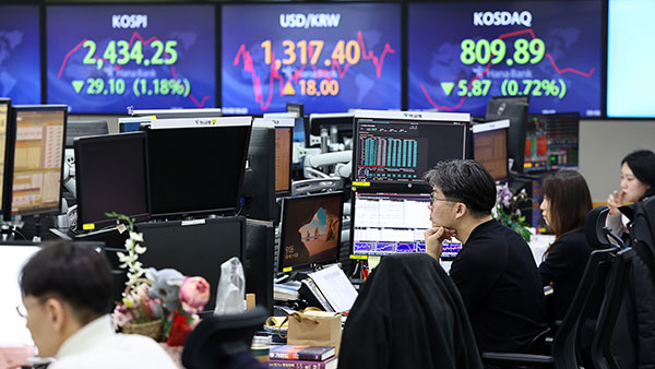 미국 연준 의장 매파 발언‥국내 환율↑·주식↓