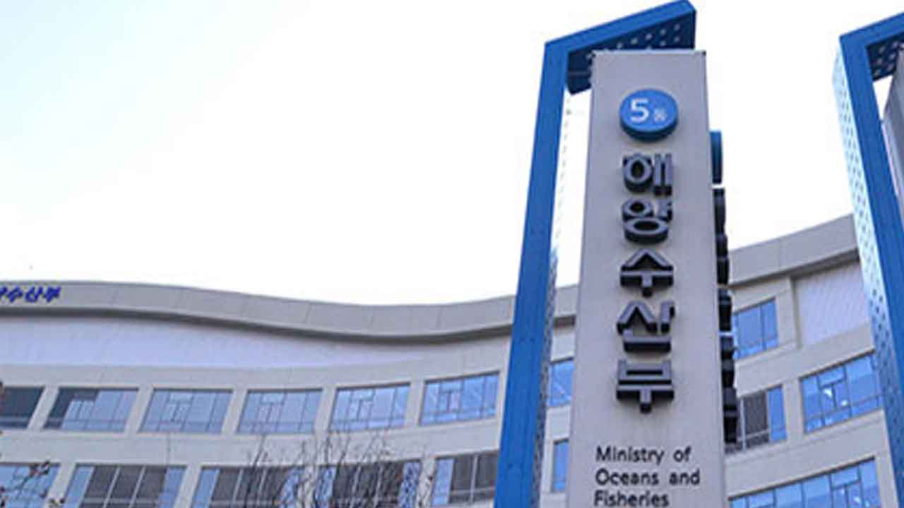 "제주 해역에 중국 어선이 불법 싹쓸이 그물 설치"‥정부, 강제 철거