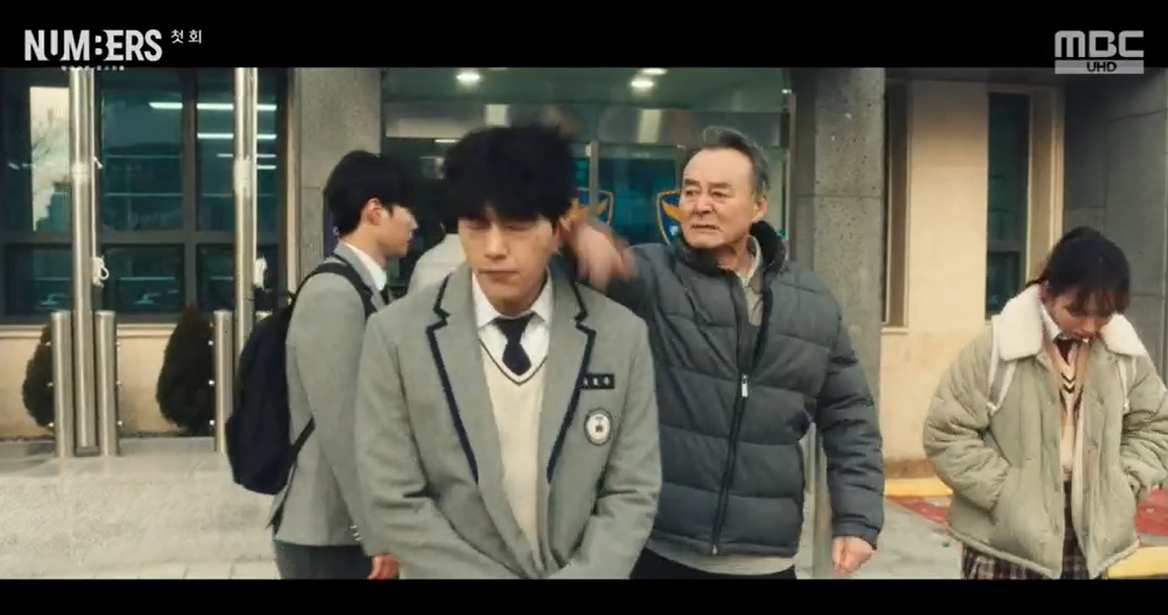 넘버스  빌딩숲의 감시자들 김명수 남명렬 죽음에 충격 회계사가 돼서 배후 밝히겠다