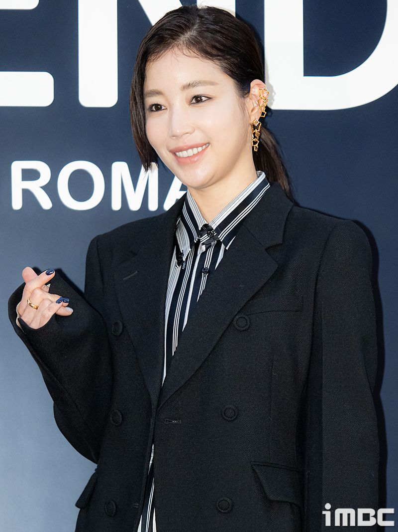 포토 기은세 우아하게