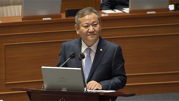 이상민, 탄핵소추안 발의 심경 묻자 "정리되면 그때 말씀"