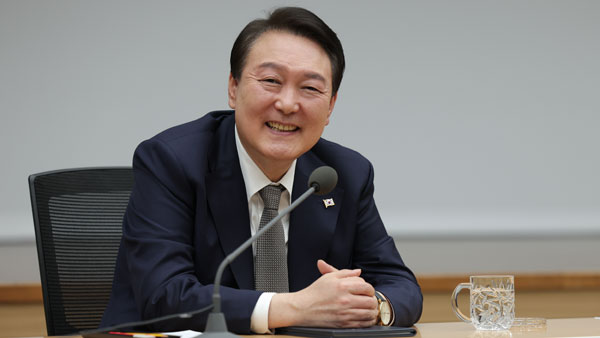 윤 바카라 게임, MZ 공무원 만나 "폭력·협박·공갈 산업현장 정상화"