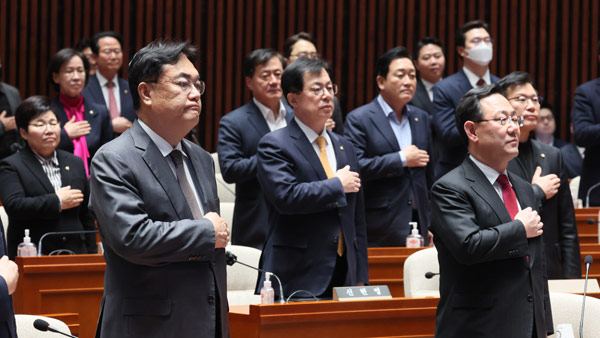 사설 바카라 "이재명, 4년 전 조국과 흡사‥막다른 골목 느끼는 것"