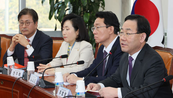 주호영 "민주당 '50억 클럽 특검', 도둑이 경찰보고 수갑 넘겨달라는 것"