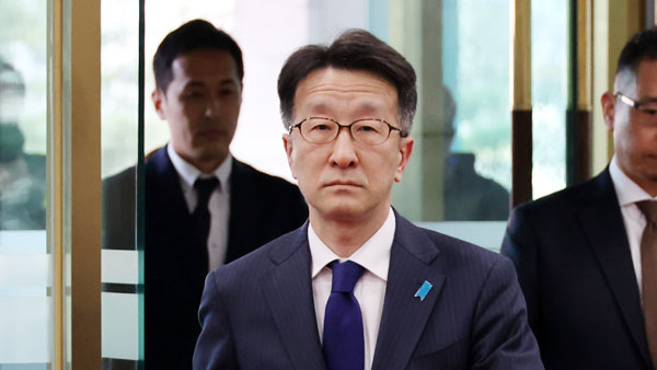 외교부, 주한 일본대사 대리 초치‥'왜곡' 교과서 항의