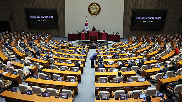 [속보] '대장동 50억 클럽 특검법' 신속처리안건 지정 국회 본회의 통과