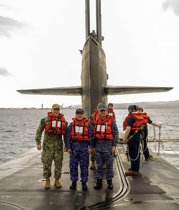 미 핵 추진 잠수함 6년 만에 방한‥'전략' 핵잠 온다더니?