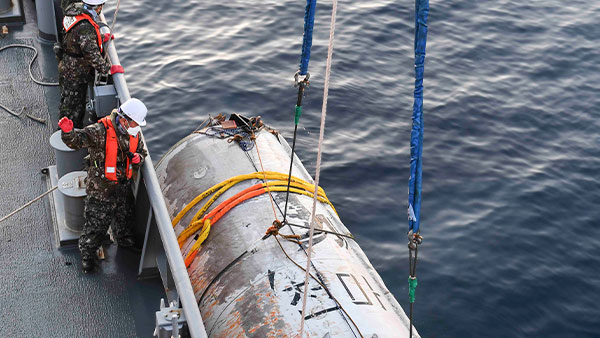 군 "북한 '정찰위성' 추정 물체 인양 보도, 사실과 달라"