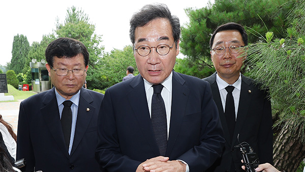 이낙연, 내일 평산마을서 문재인 전 대통령 만나