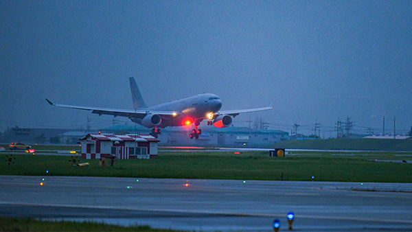 국방부 "우크라이나에 추가 군수물자 지원‥군 수송기 파견"
