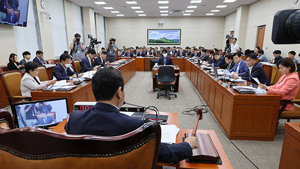 국회 환노위, 도시침수법·하천법 의결‥내일 본회의 통과 가능성