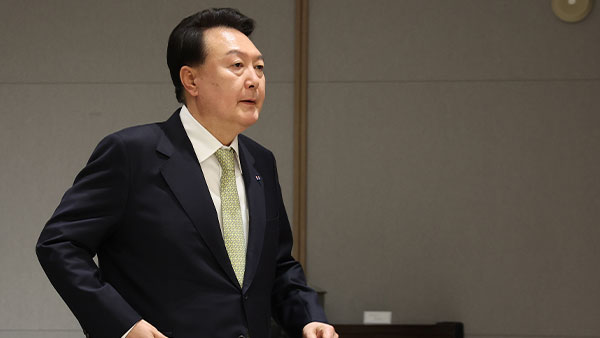 윤 대통령, 다음달 초 '최소 일정' 휴가 검토 중 