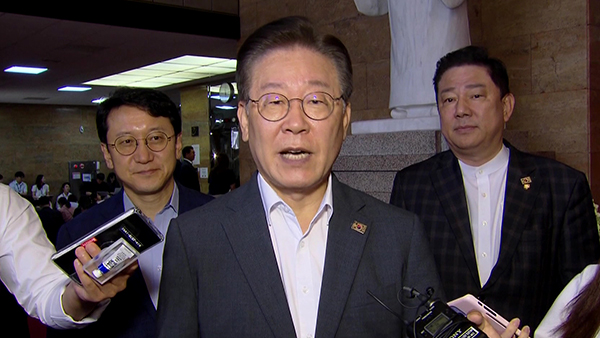 이재명, '쌍방울 대북송금 의혹'에 "터무니없는 얘기로 소설 쓰고 있어"