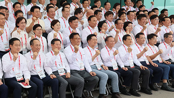 여야, 연찬회·워크숍 일정 마무리‥정기국회 전략 등 결의문 채택