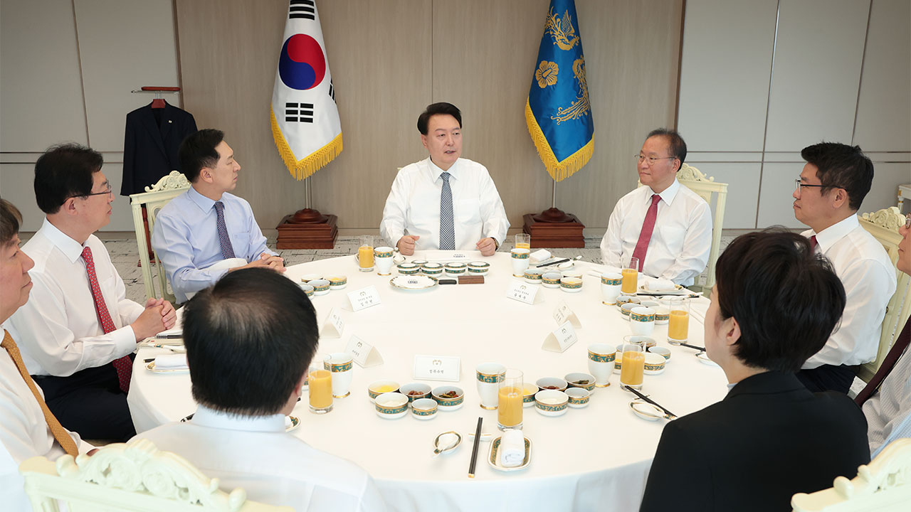 윤 대통령 "국민 무조건 옳다" 여당 "주도적 목소리 내고 당정 소통 강화" 