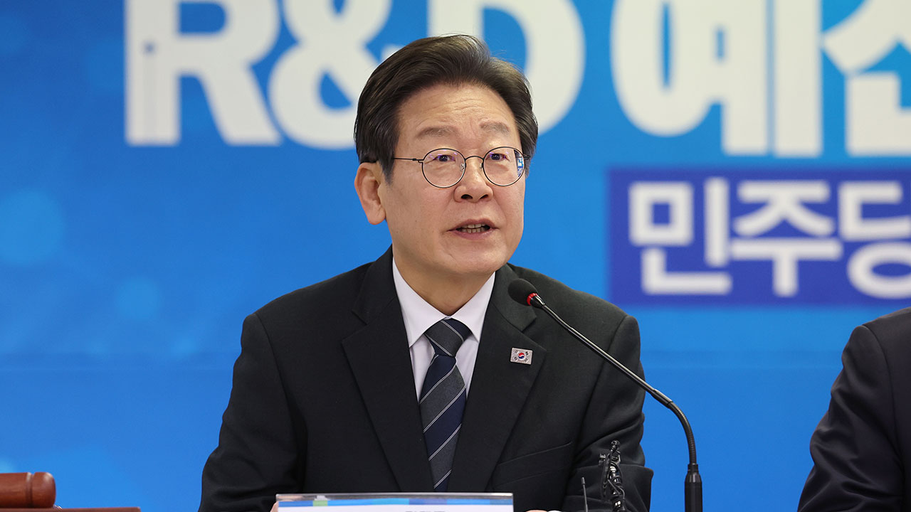 이재명 "내년 총선서 반드시 한석이라도 더 얻어 과반해야"