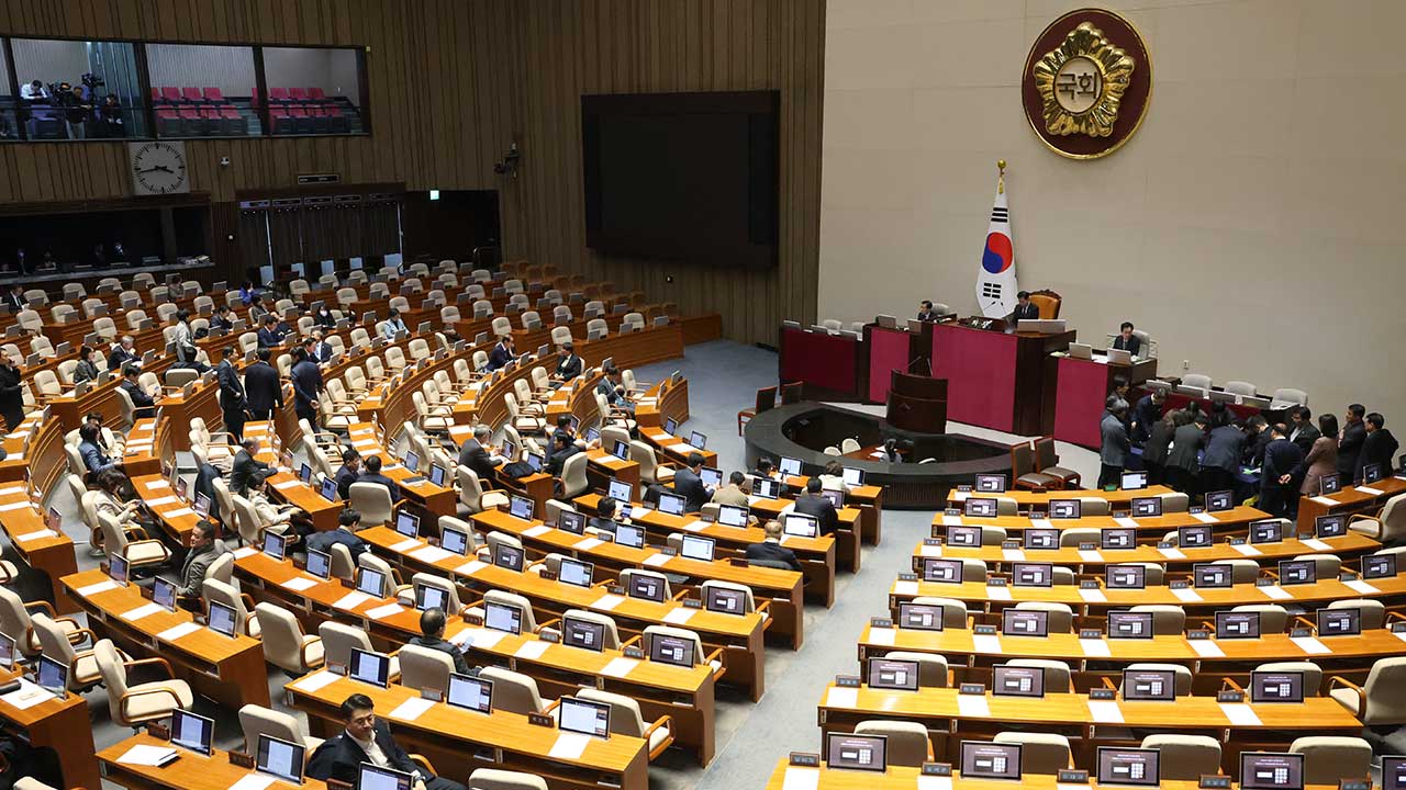 노란봉투법·방송3법 폐기에 민주 "비정한 대통령·야박한 여당"