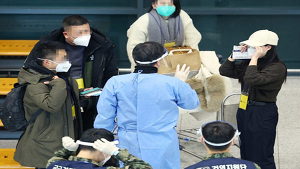 중국발 외국인 PCR 양성률 뚝 떨어져‥3.9% "일정기간 관찰 필요"