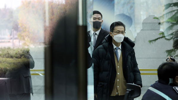 '이성윤 수사팀' 압수수색 공수처, 법원 "문제 없어"