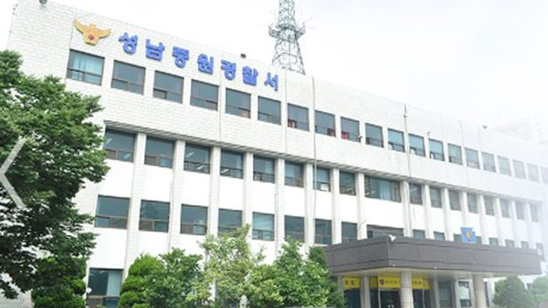 연 3천% 이자·성 온라인 바카라사이트 추천 요구한 불법 대부업체 일당 구속