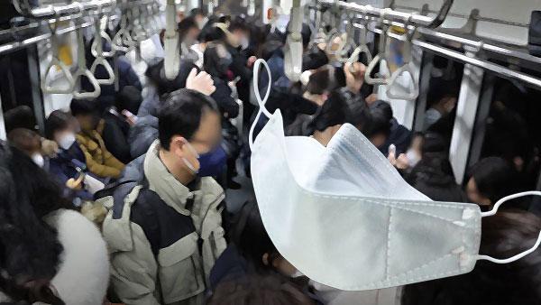 20일부터 지하철·버스 등 대중교통 마스크 착용 의무 해제